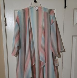 XL Lularoe Shirley - Brand new With Tag